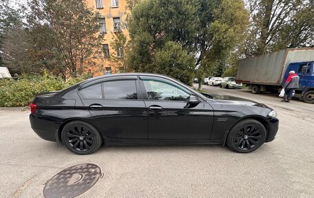 BMW 5 серия, 2014 год, 1 950 000 рублей, 2 фотография