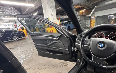 BMW 5 серия, 2014 год, 1 950 000 рублей, 24 фотография