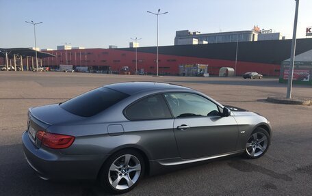 BMW 3 серия, 2011 год, 2 500 000 рублей, 3 фотография