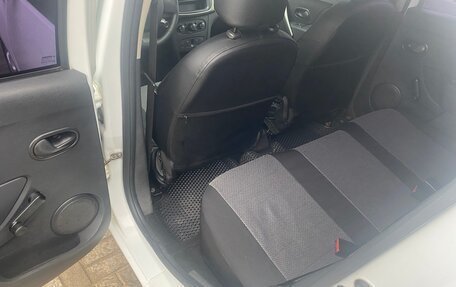 Renault Logan II, 2017 год, 525 000 рублей, 8 фотография