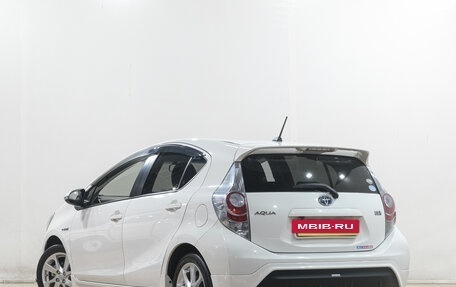 Toyota Aqua I, 2014 год, 899 000 рублей, 4 фотография