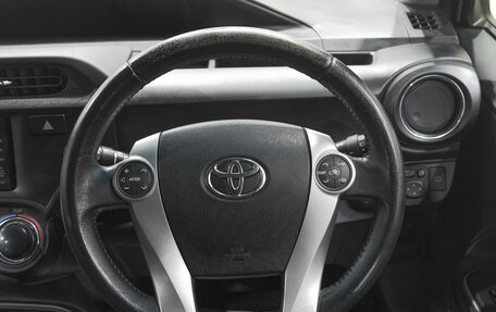 Toyota Aqua I, 2014 год, 899 000 рублей, 12 фотография