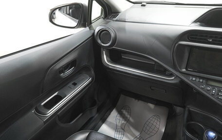 Toyota Aqua I, 2014 год, 899 000 рублей, 9 фотография