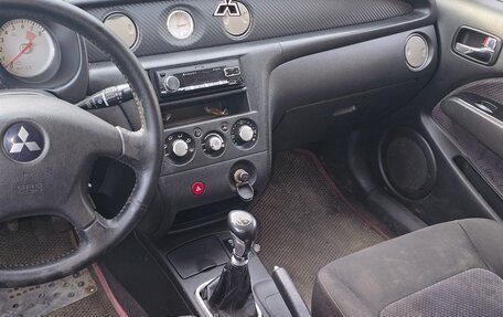 Mitsubishi Outlander III рестайлинг 3, 2004 год, 365 000 рублей, 2 фотография