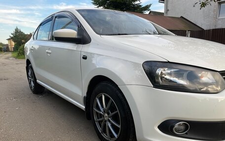 Volkswagen Polo VI (EU Market), 2012 год, 780 000 рублей, 2 фотография