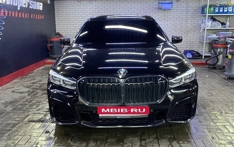 BMW 7 серия, 2016 год, 3 850 000 рублей, 2 фотография