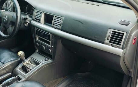 Opel Vectra C рестайлинг, 2003 год, 270 000 рублей, 15 фотография