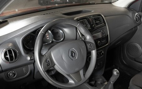 Renault Sandero II рестайлинг, 2016 год, 950 000 рублей, 3 фотография