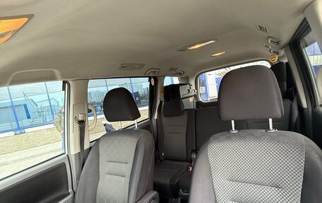 Toyota Noah III, 2007 год, 980 000 рублей, 6 фотография