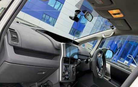 Toyota Noah III, 2007 год, 980 000 рублей, 10 фотография