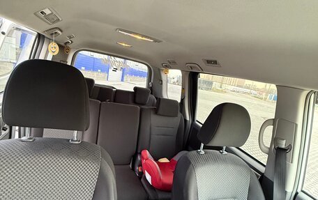 Toyota Noah III, 2007 год, 980 000 рублей, 16 фотография