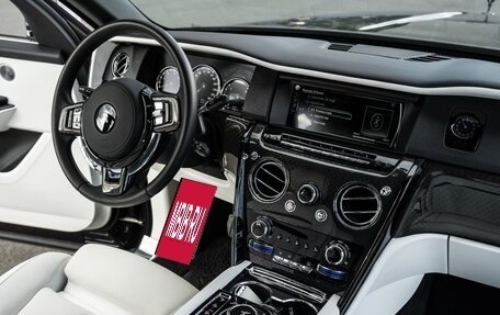 Rolls-Royce Cullinan, 2020 год, 37 000 000 рублей, 9 фотография