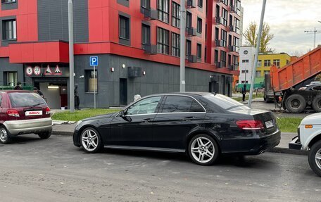 Mercedes-Benz E-Класс, 2013 год, 1 850 000 рублей, 5 фотография