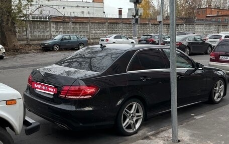 Mercedes-Benz E-Класс, 2013 год, 1 850 000 рублей, 3 фотография