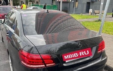 Mercedes-Benz E-Класс, 2013 год, 1 850 000 рублей, 10 фотография