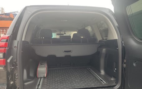 Toyota Land Cruiser Prado 150 рестайлинг 2, 2020 год, 6 290 000 рублей, 7 фотография