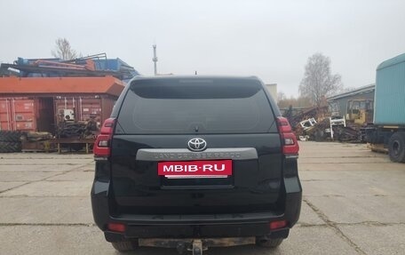 Toyota Land Cruiser Prado 150 рестайлинг 2, 2020 год, 6 290 000 рублей, 4 фотография