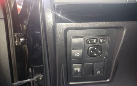 Toyota Land Cruiser Prado 150 рестайлинг 2, 2020 год, 6 290 000 рублей, 13 фотография