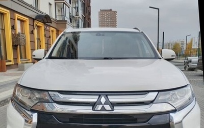 Mitsubishi Outlander III рестайлинг 3, 2017 год, 2 000 000 рублей, 1 фотография