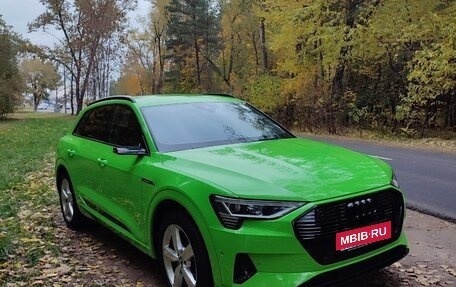 Audi e-tron I, 2020 год, 3 300 000 рублей, 5 фотография