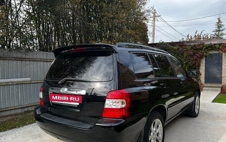 Toyota Highlander III, 2005 год, 1 390 000 рублей, 3 фотография