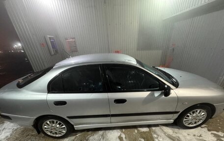 Mitsubishi Carisma I, 2003 год, 400 000 рублей, 4 фотография