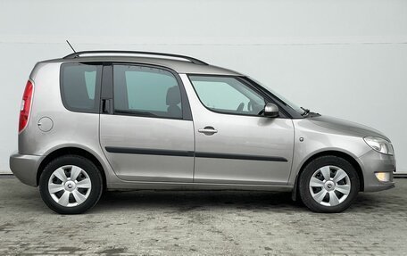 Skoda Roomster, 2013 год, 855 000 рублей, 4 фотография