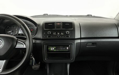Skoda Roomster, 2013 год, 855 000 рублей, 24 фотография