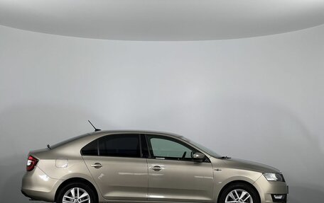Skoda Rapid I, 2018 год, 1 450 000 рублей, 4 фотография