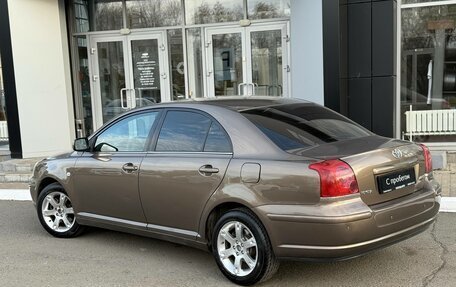 Toyota Avensis III рестайлинг, 2006 год, 699 000 рублей, 3 фотография