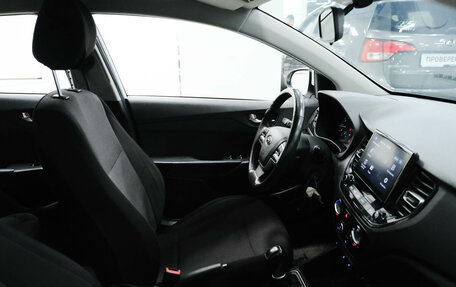 Hyundai Solaris II рестайлинг, 2021 год, 1 390 000 рублей, 13 фотография