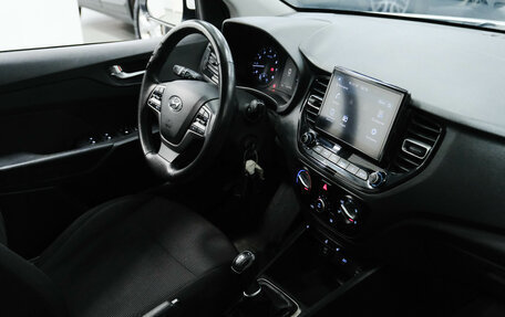 Hyundai Solaris II рестайлинг, 2021 год, 1 390 000 рублей, 14 фотография