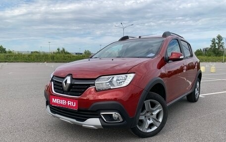 Renault Sandero II рестайлинг, 2021 год, 1 299 000 рублей, 1 фотография