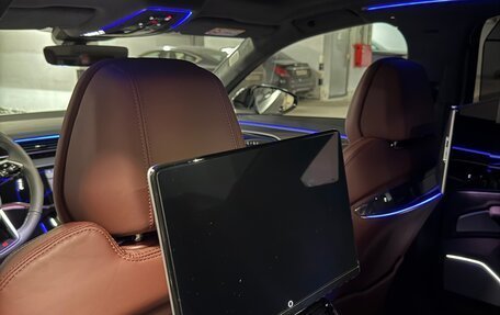 Audi S8, 2024 год, 21 000 000 рублей, 10 фотография