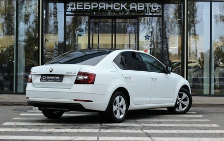 Skoda Octavia, 2017 год, 1 880 000 рублей, 3 фотография
