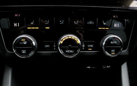 Skoda Octavia, 2017 год, 1 880 000 рублей, 16 фотография