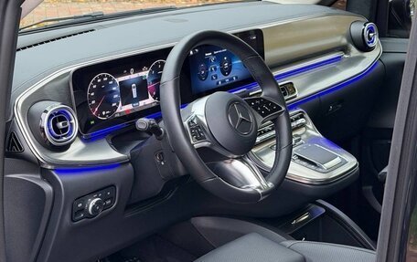 Mercedes-Benz V-Класс, 2024 год, 11 350 000 рублей, 11 фотография