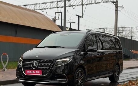 Mercedes-Benz V-Класс, 2024 год, 11 350 000 рублей, 2 фотография