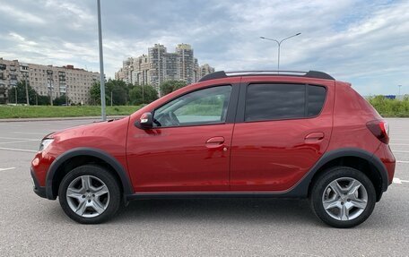 Renault Sandero II рестайлинг, 2021 год, 1 299 000 рублей, 2 фотография