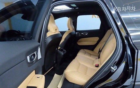 Volvo XC60 II, 2022 год, 5 400 000 рублей, 6 фотография