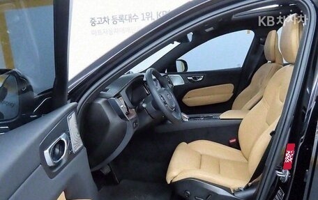 Volvo XC60 II, 2022 год, 5 400 000 рублей, 5 фотография