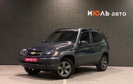 Chevrolet Niva I рестайлинг, 2018 год, 850 000 рублей, 1 фотография