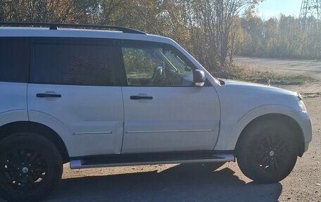 Mitsubishi Pajero IV, 2019 год, 3 950 000 рублей, 6 фотография