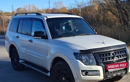 Mitsubishi Pajero IV, 2019 год, 3 950 000 рублей, 7 фотография