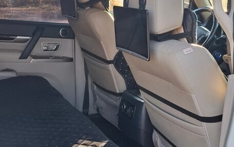 Mitsubishi Pajero IV, 2019 год, 3 950 000 рублей, 14 фотография