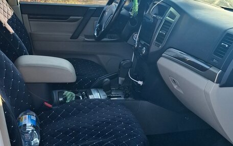 Mitsubishi Pajero IV, 2019 год, 3 950 000 рублей, 15 фотография