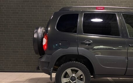 Chevrolet Niva I рестайлинг, 2018 год, 850 000 рублей, 7 фотография