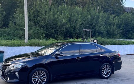 Toyota Camry, 2017 год, 1 840 000 рублей, 10 фотография