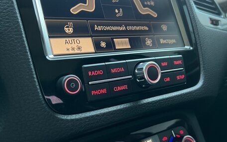 Volkswagen Touareg III, 2012 год, 2 400 000 рублей, 9 фотография