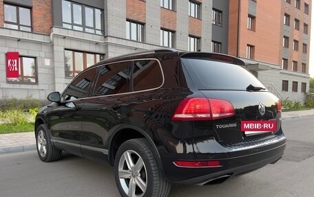 Volkswagen Touareg III, 2012 год, 2 400 000 рублей, 3 фотография
